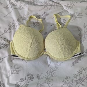 VS light yellow bra